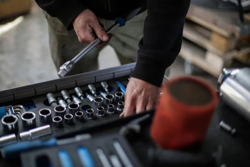 Metric or SAE? Why American Mechanics Are Stuck Carrying Both — And How to Stop Overpaying for It